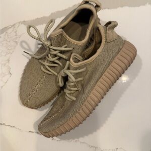 Neutral Knit Low-Top Sneakers - Taupe